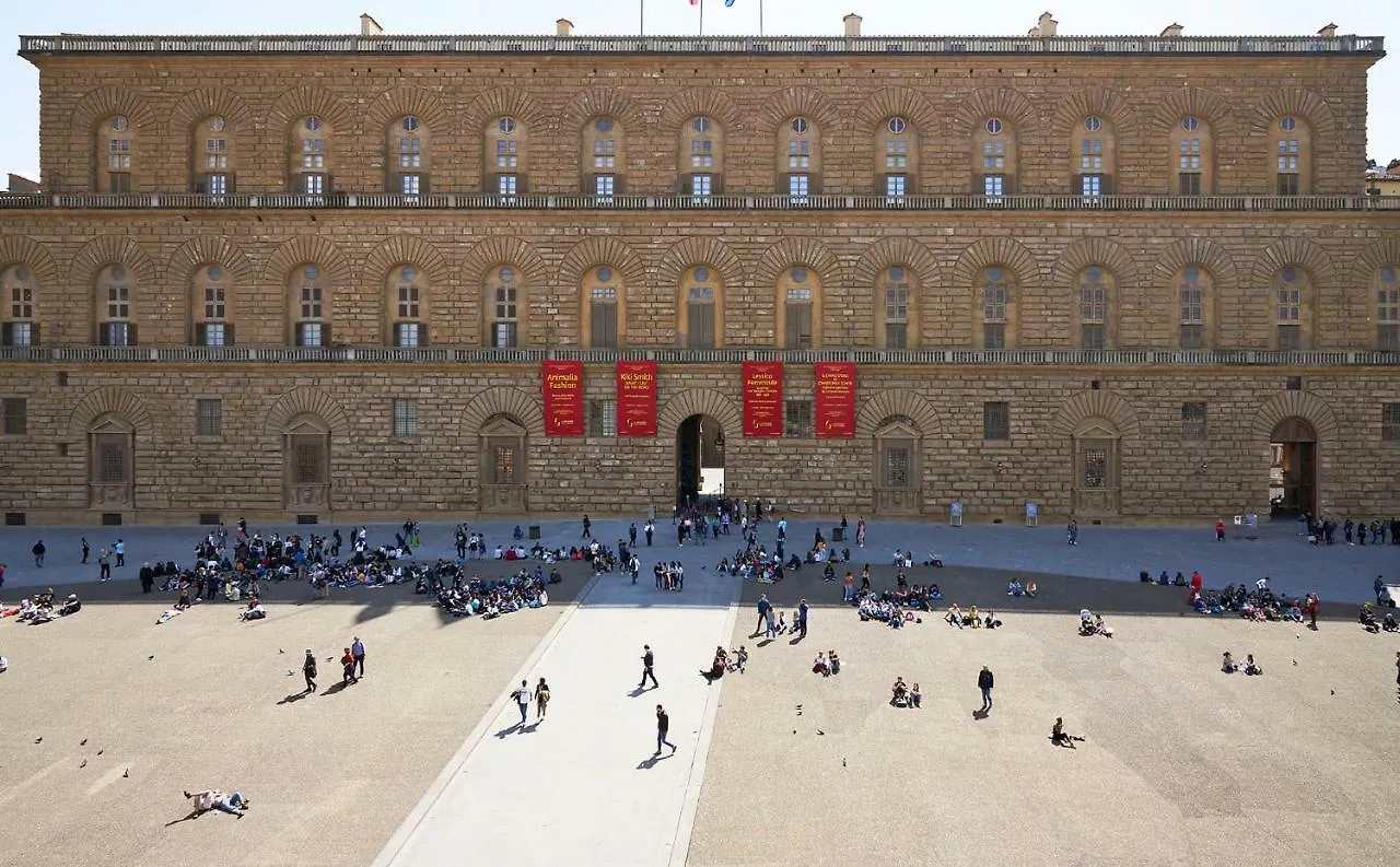Great Location Just Infront Of Pitti Palace Florence