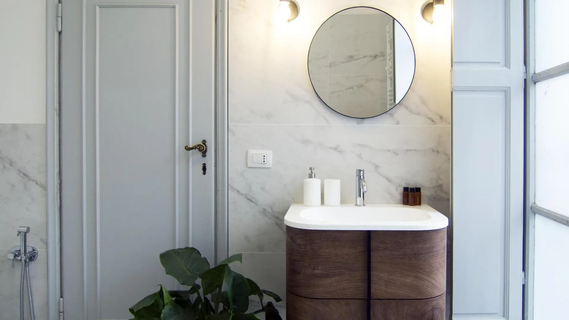 Great Location Just Infront Of Pitti Palace Florence Apartment