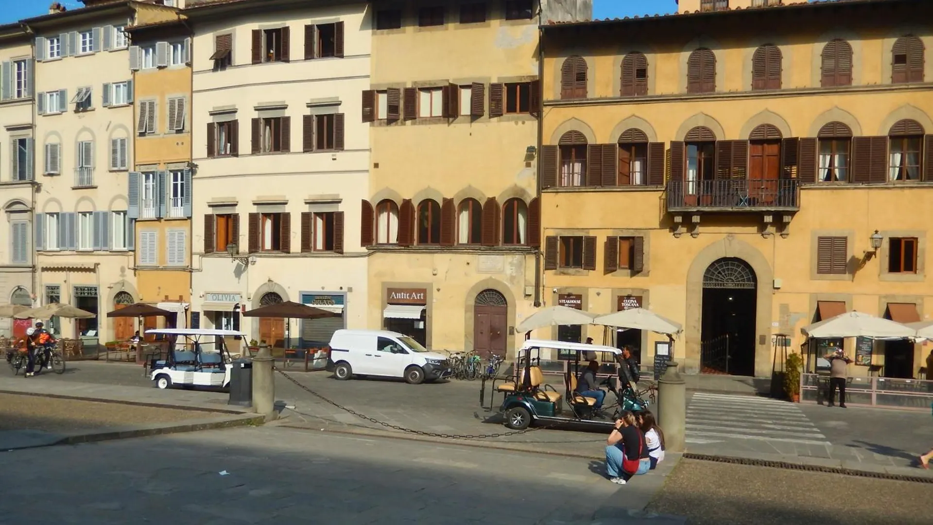 Great Location Just Infront Of Pitti Palace Florence Italy