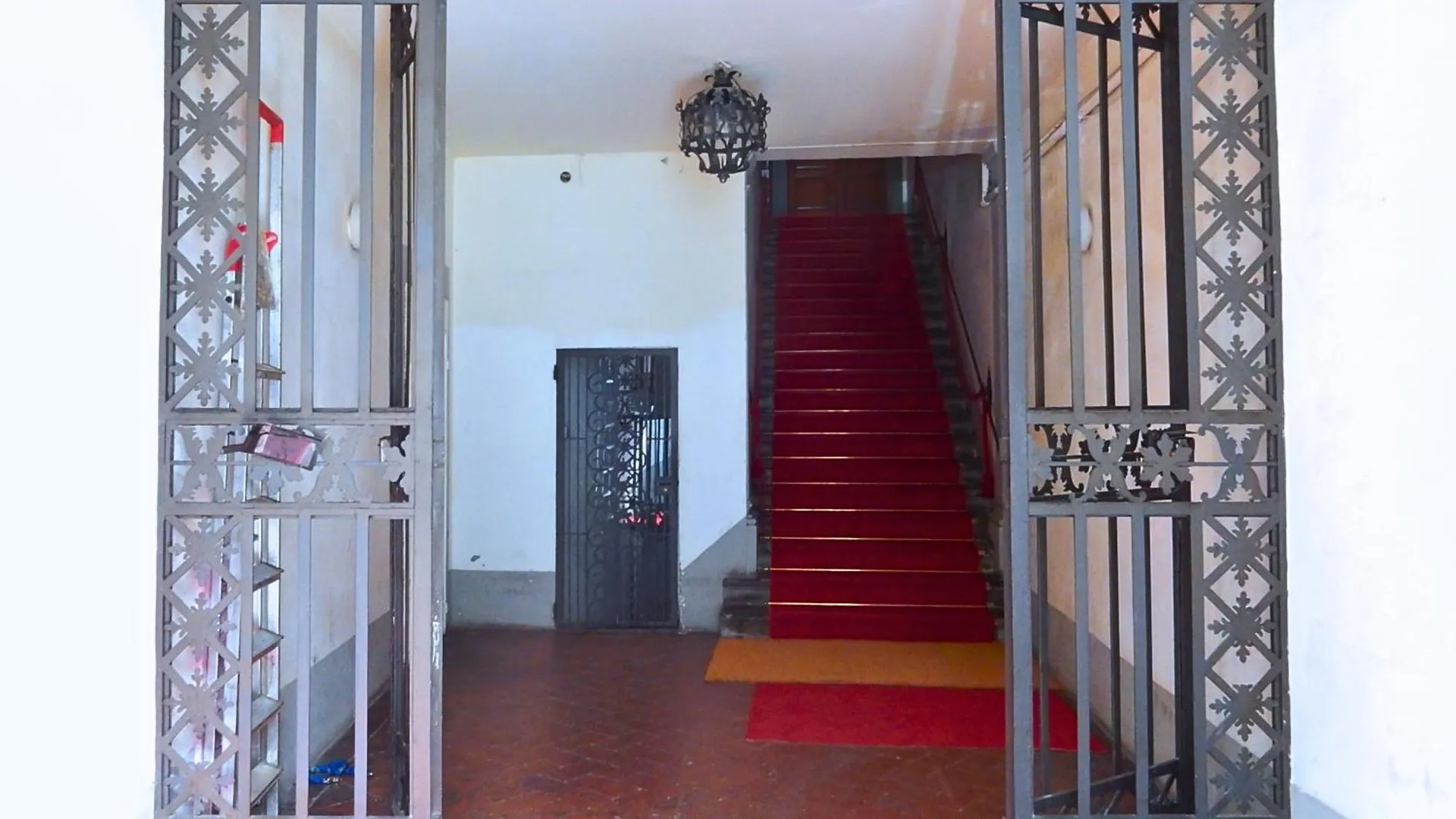 Great Location Just Infront Of Pitti Palace Florence 0*,  Italy