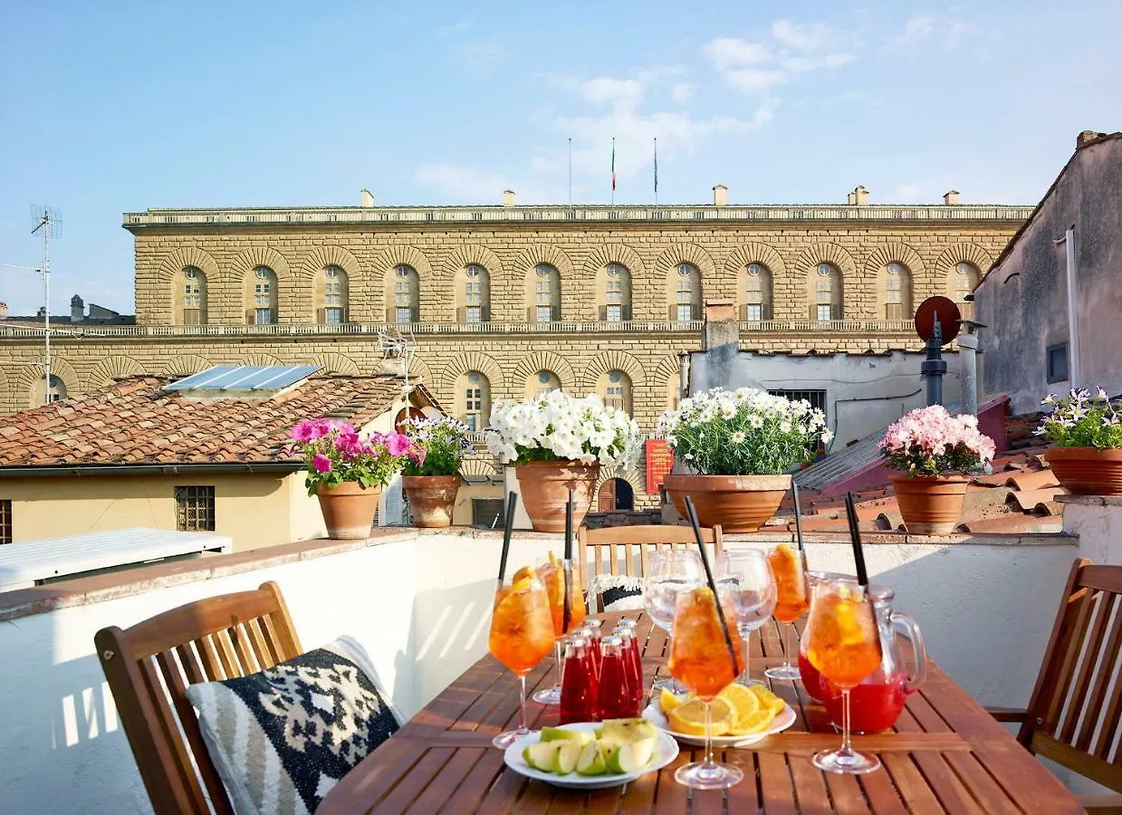 Great Location Just Infront Of Pitti Palace Florence