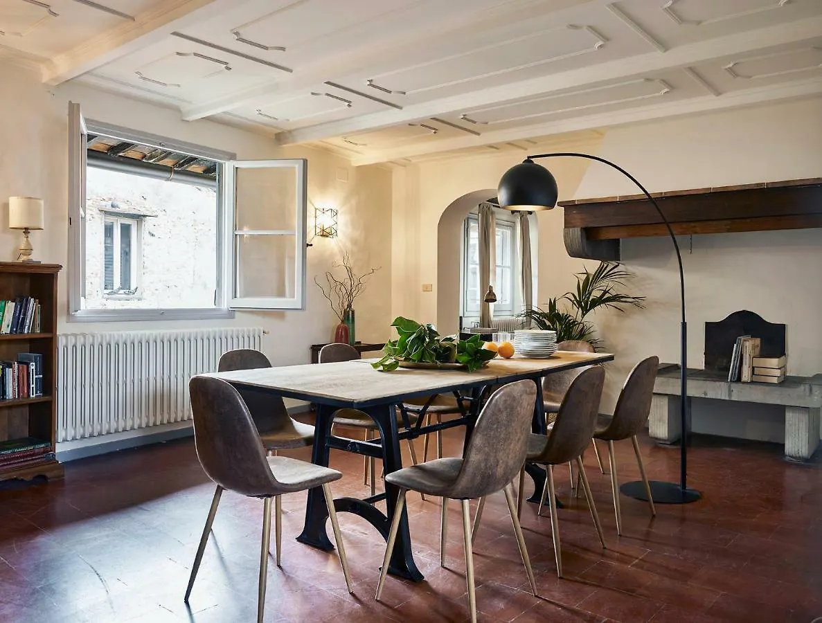 Apartment Great Location Just Infront Of Pitti Palace Florence Italy